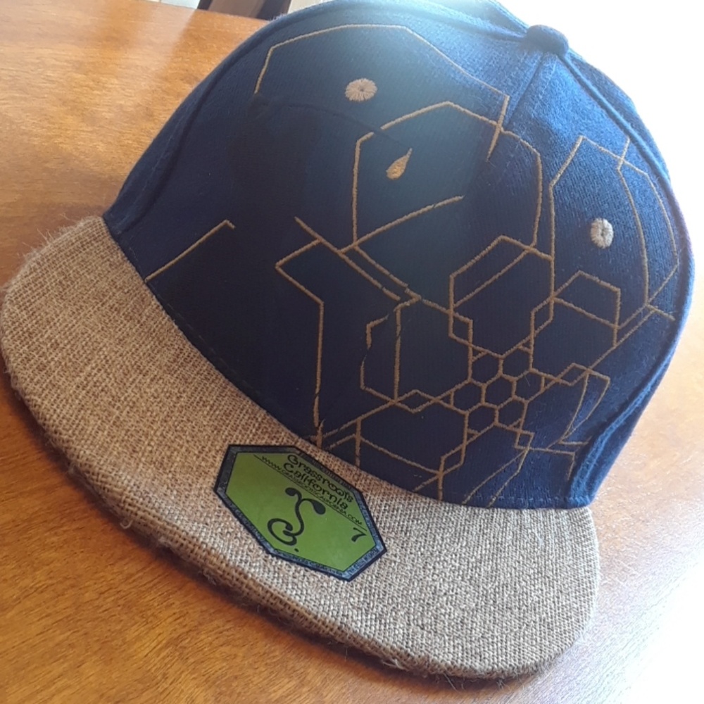 Grassroots size 7 hat